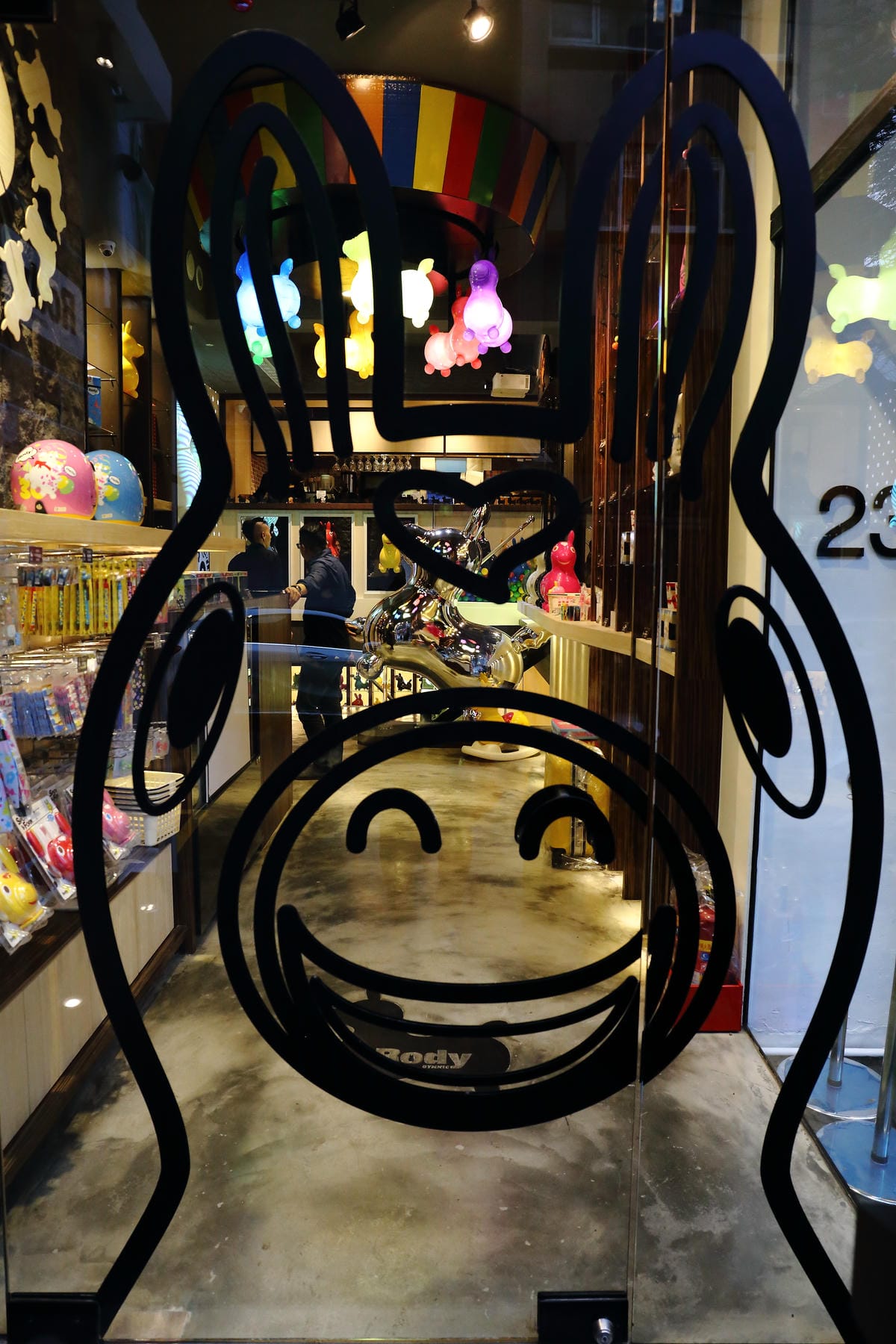 【食║台北】Caffè Rody主題餐廳～直擊！卡哇依跳跳馬Rody也要有主題餐廳囉，地點就在台北東區！（已歇業）　