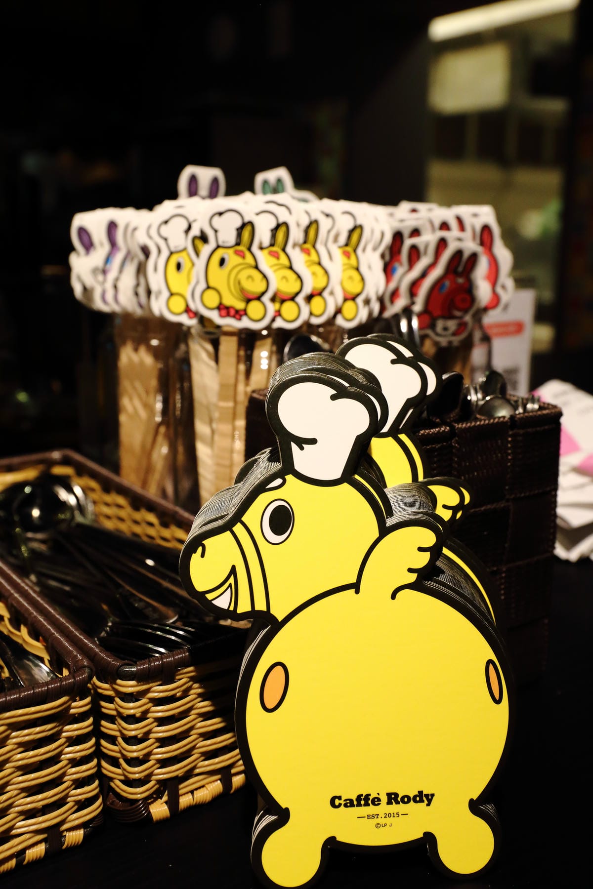 【食║台北】Caffè Rody主題餐廳～直擊！卡哇依跳跳馬Rody也要有主題餐廳囉，地點就在台北東區！（已歇業）　
