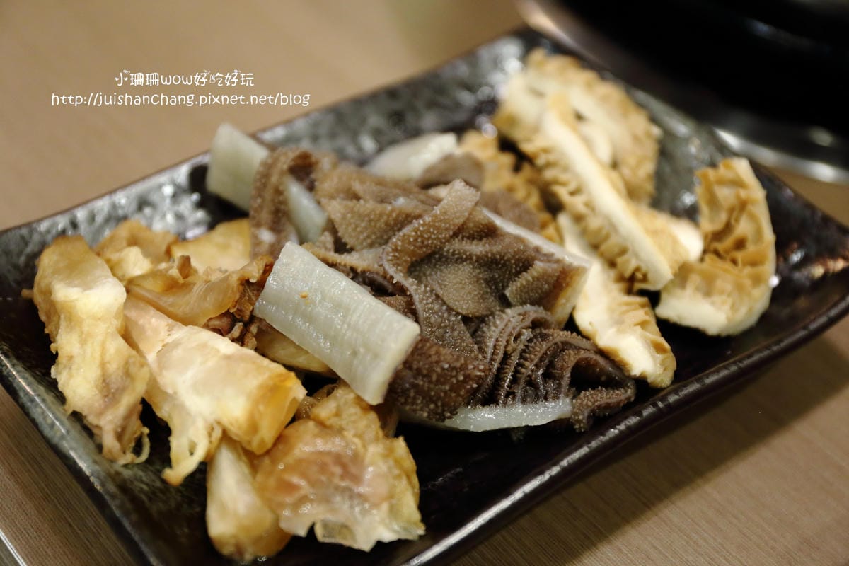 【食║中永和】極品辣鴛鴦麻辣火鍋～高質感的單點式火鍋專賣，真材實料好湯底，香、麻、辣難忘好滋味！(已歇業)