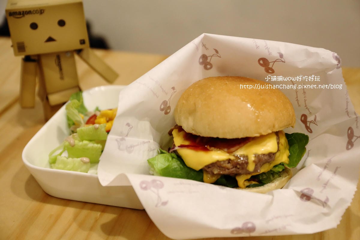 【食║台北】沒事『早事』坐～中山區早餐。味蕾有所值，吃蛋吧！