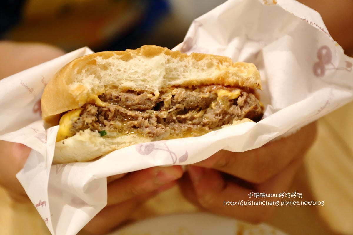 【食║台北】沒事『早事』坐～中山區早餐。味蕾有所值，吃蛋吧！