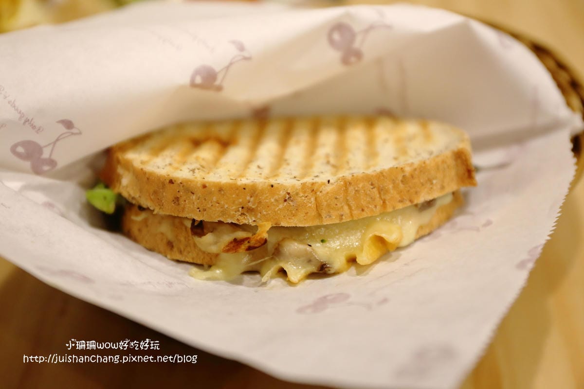 【食║台北】沒事『早事』坐～中山區早餐。味蕾有所值，吃蛋吧！