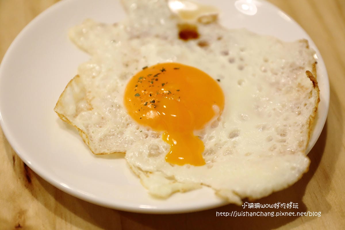 【食║台北】沒事『早事』坐～中山區早餐。味蕾有所值，吃蛋吧！