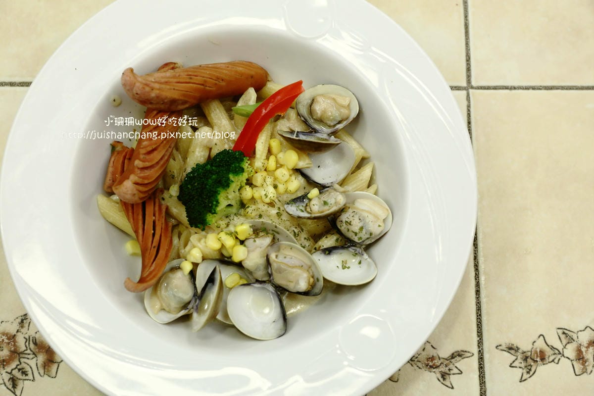 【食║板橋】Kisetsu 季節日記～隱身巷弄間童話鄉村風格。板橋早午餐、義大利麵。溫馨平價x五星味蕾