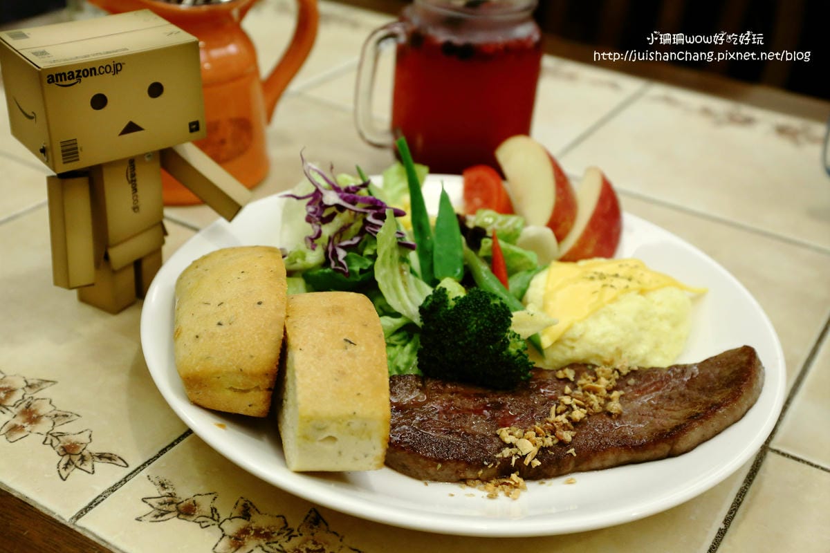 【食║板橋】Kisetsu 季節日記～隱身巷弄間童話鄉村風格。板橋早午餐、義大利麵。溫馨平價x五星味蕾
