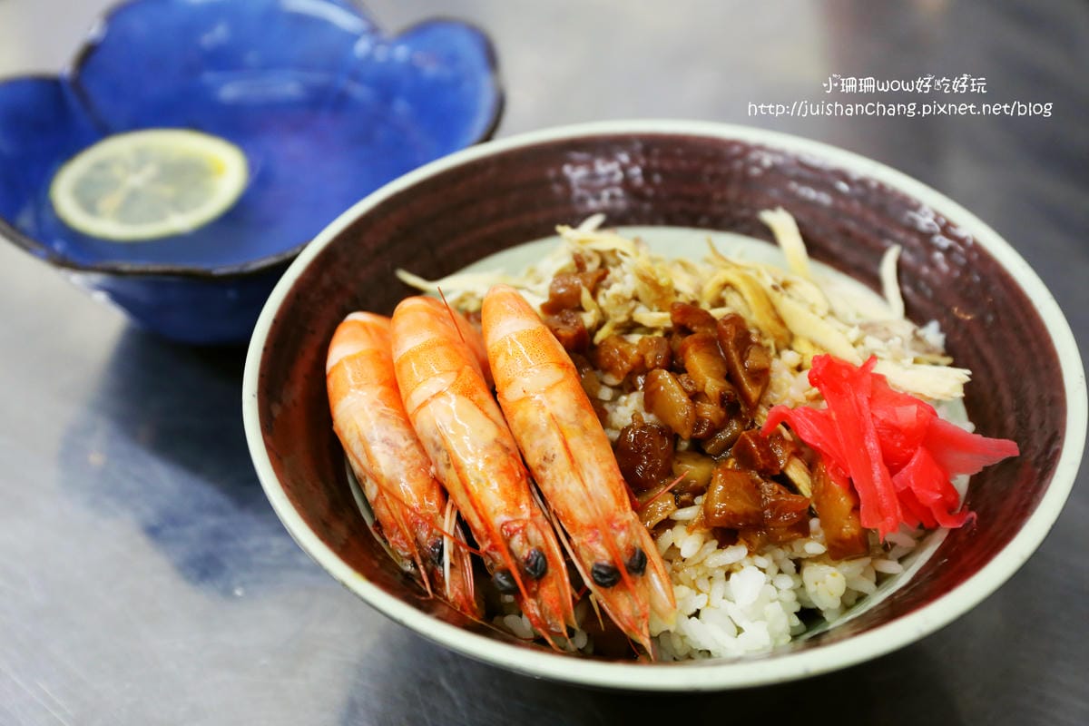 【食。台北】台灣美食。古早烏醋麵～五星級什錦麵，金金看，好好呷！這不分享太對不起大家了！(已歇業)