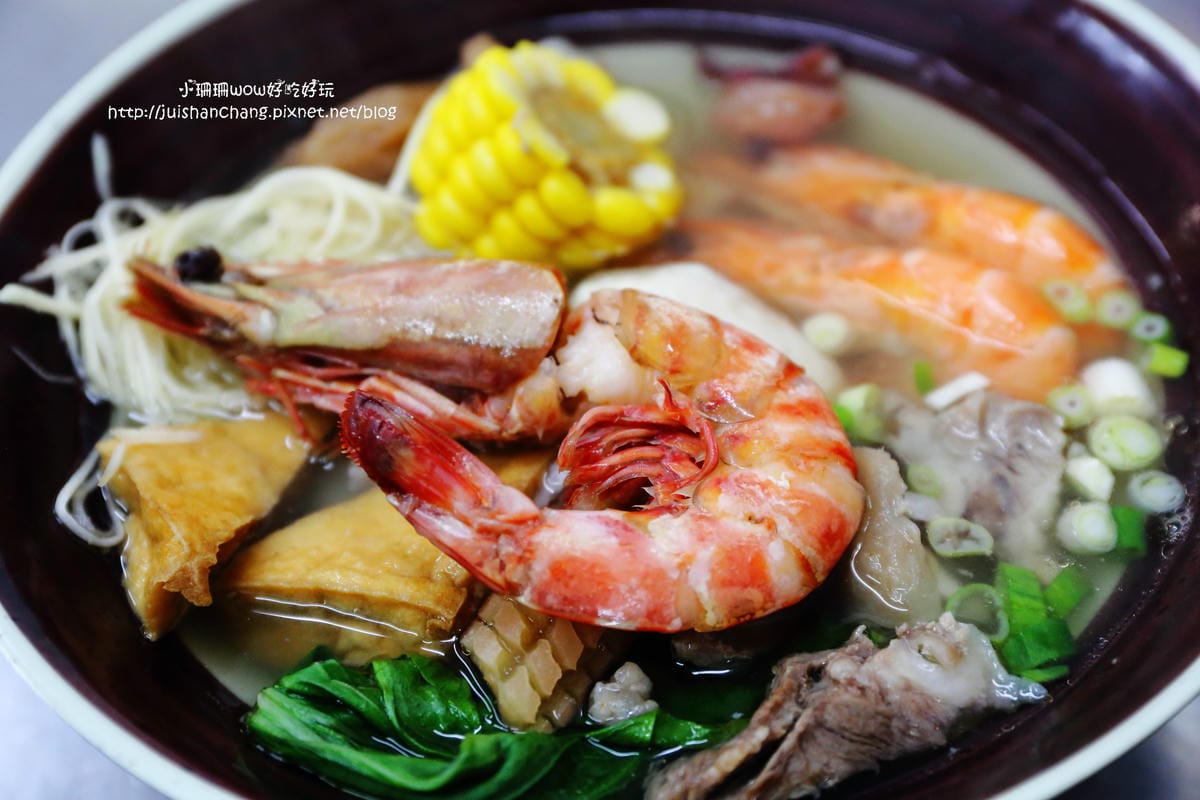 【食。台北】台灣美食。古早烏醋麵～五星級什錦麵，金金看，好好呷！這不分享太對不起大家了！(已歇業)