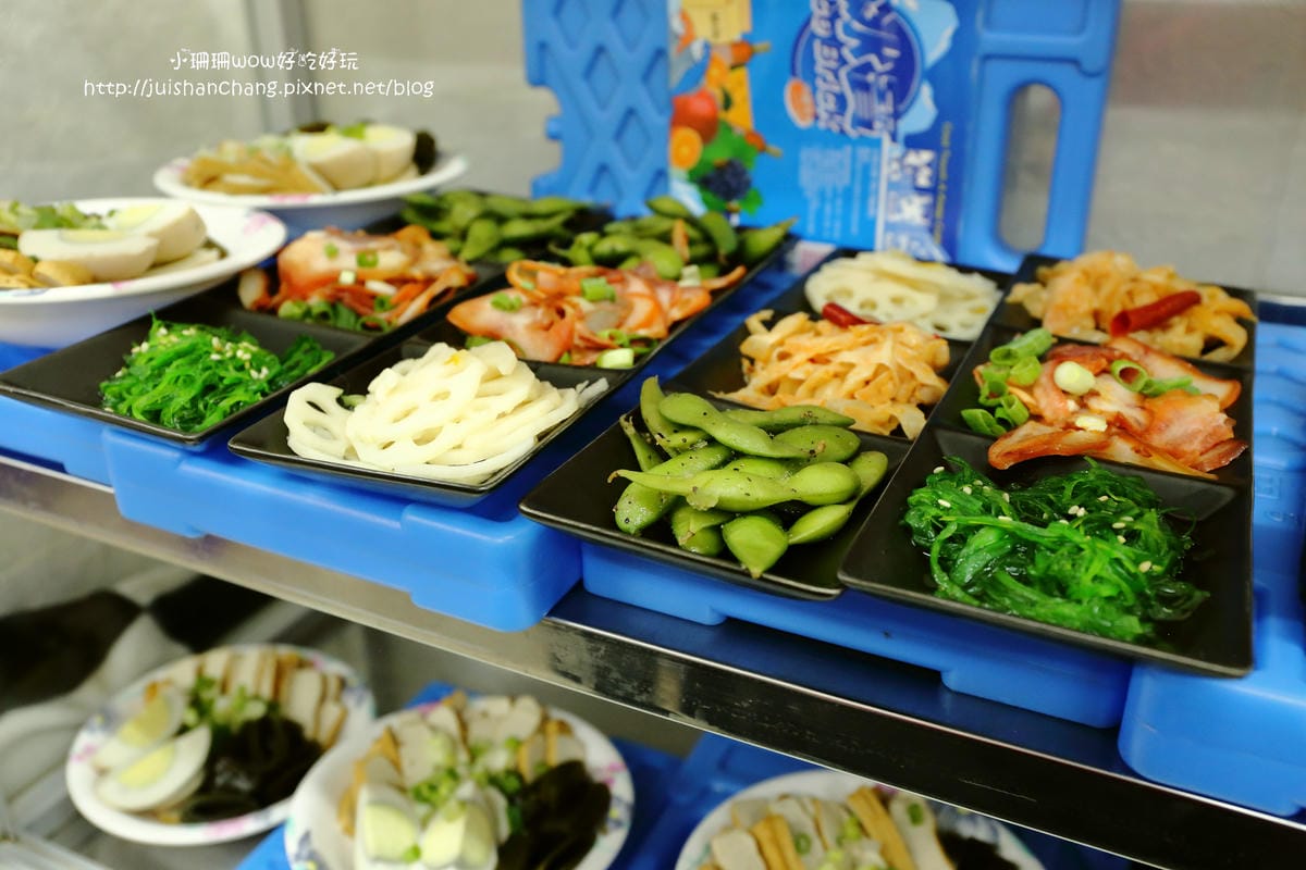 【食。台北】台灣美食。古早烏醋麵～五星級什錦麵，金金看，好好呷！這不分享太對不起大家了！(已歇業)