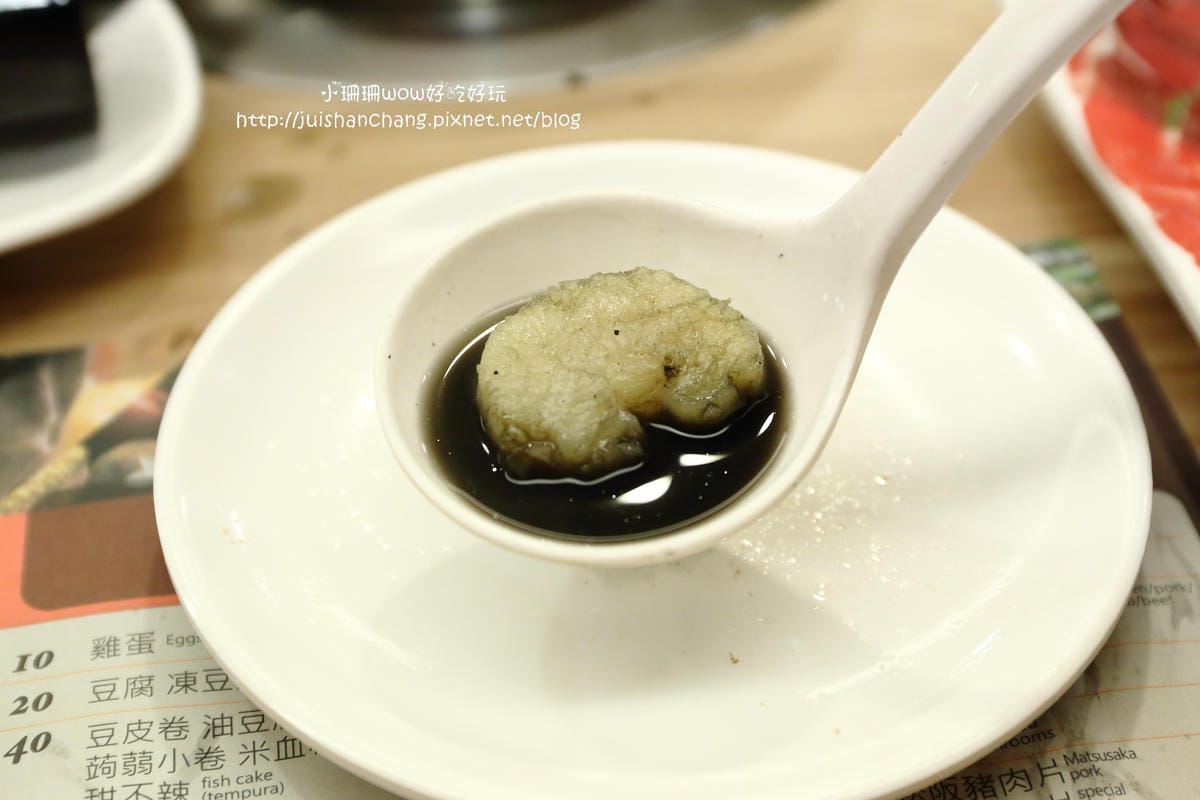 【食║板橋】幸福日式小火鍋～新埔站火鍋。黑嚕嚕的墨魚鍋底好特別！（已歇業）　