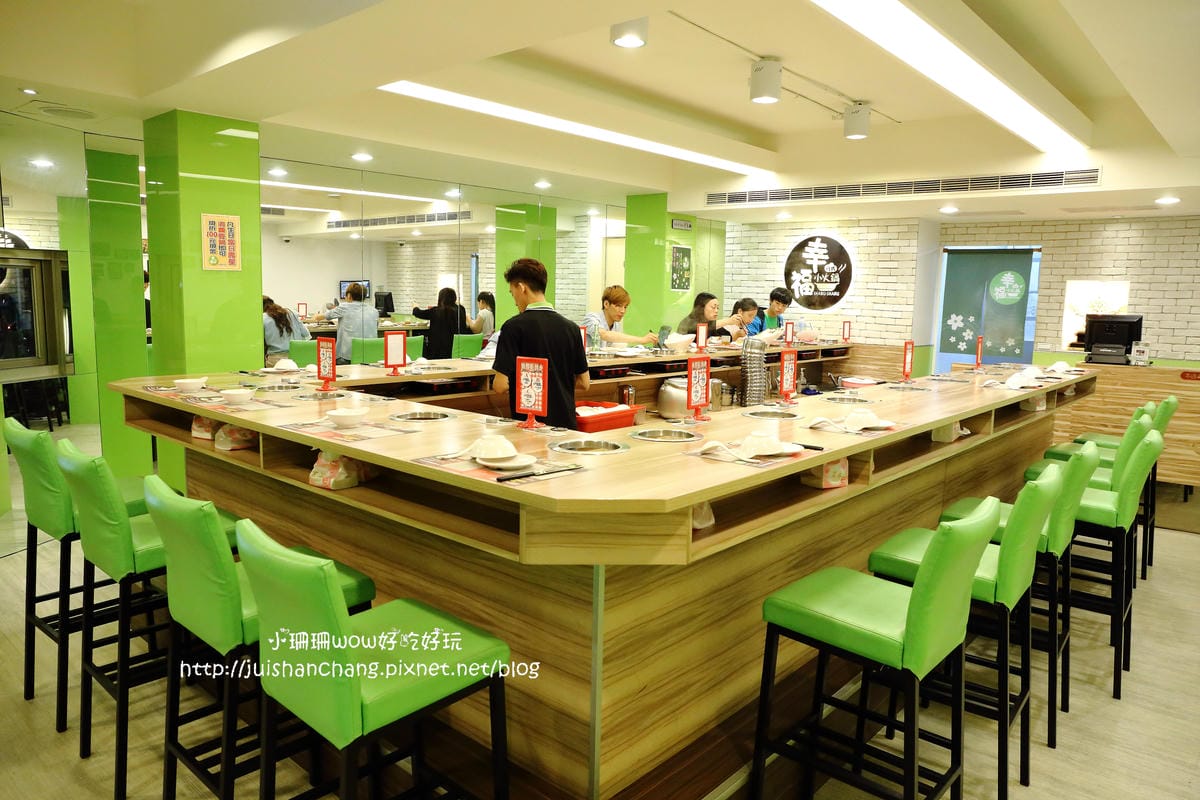 【食║板橋】幸福日式小火鍋～新埔站火鍋。黑嚕嚕的墨魚鍋底好特別！（已歇業）　