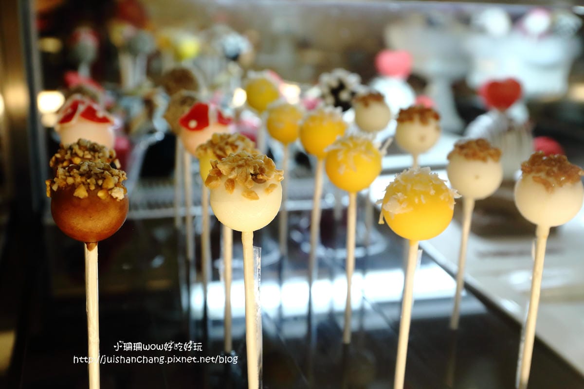 【食║台北】HERDOR Tea House 忠孝店～甜點界超夢幻逸品-蛋糕棒棒糖。女孩約會最愛下午茶