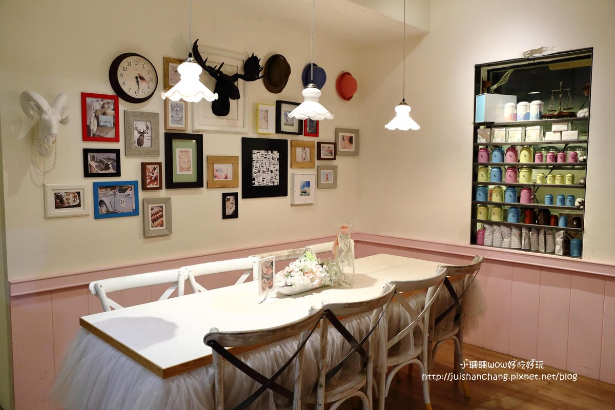 【食║台北】HERDOR Tea House 忠孝店～甜點界超夢幻逸品-蛋糕棒棒糖。女孩約會最愛下午茶