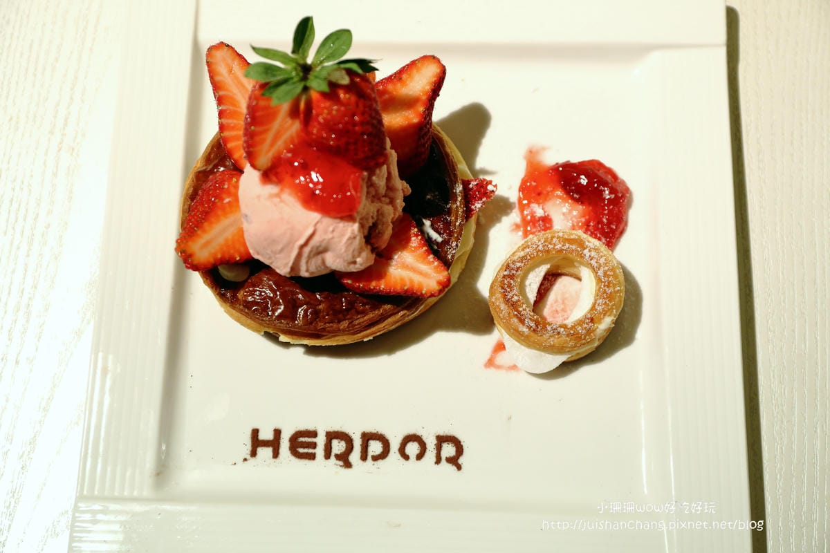 【食║台北】HERDOR Tea House 忠孝店～甜點界超夢幻逸品-蛋糕棒棒糖。女孩約會最愛下午茶