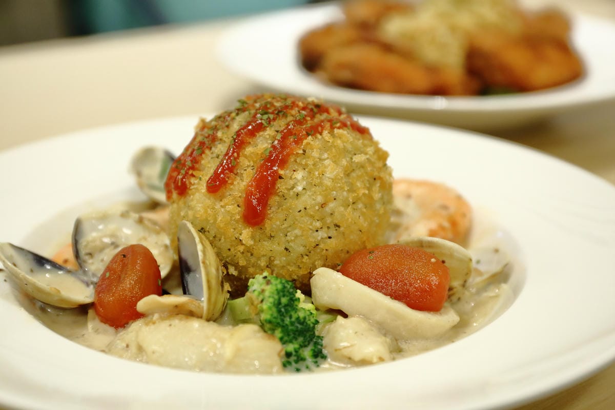 【食║永和】歪頭廚房～奔跑吧！毛寶貝！帶著狗狗一起吃飯/寵物友善餐廳