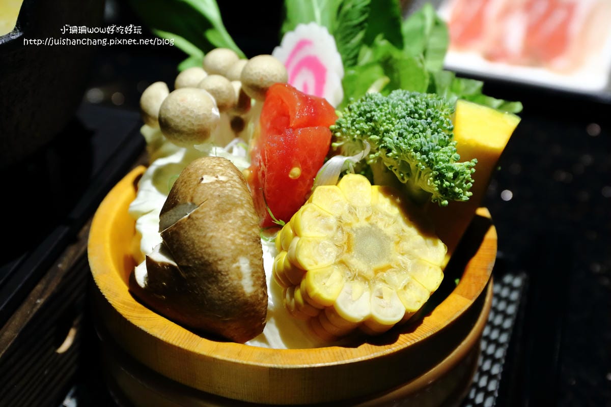 【食║台北】鼎膾。北海道毛蟹專賣店～我發誓，只要388的商業午餐就可以吃到澳洲和牛朴葉燒，霸氣食！