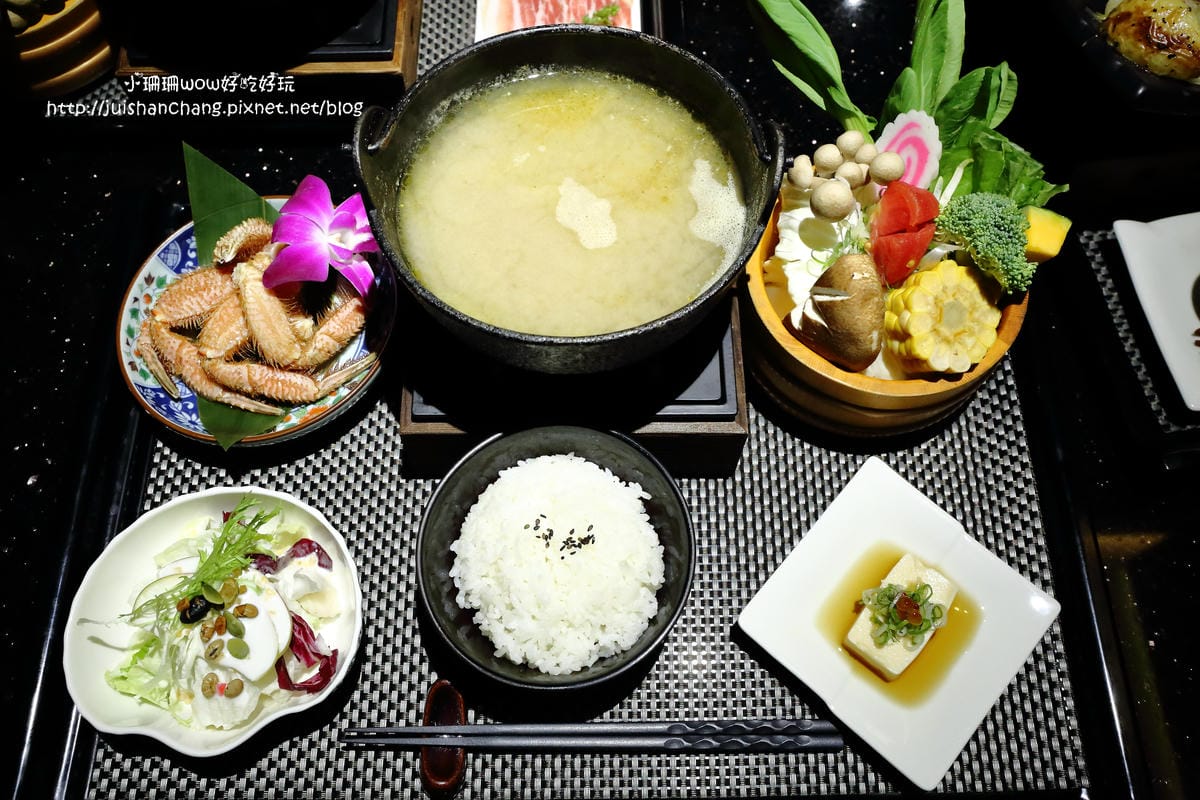 【食║台北】鼎膾。北海道毛蟹專賣店～我發誓，只要388的商業午餐就可以吃到澳洲和牛朴葉燒，霸氣食！