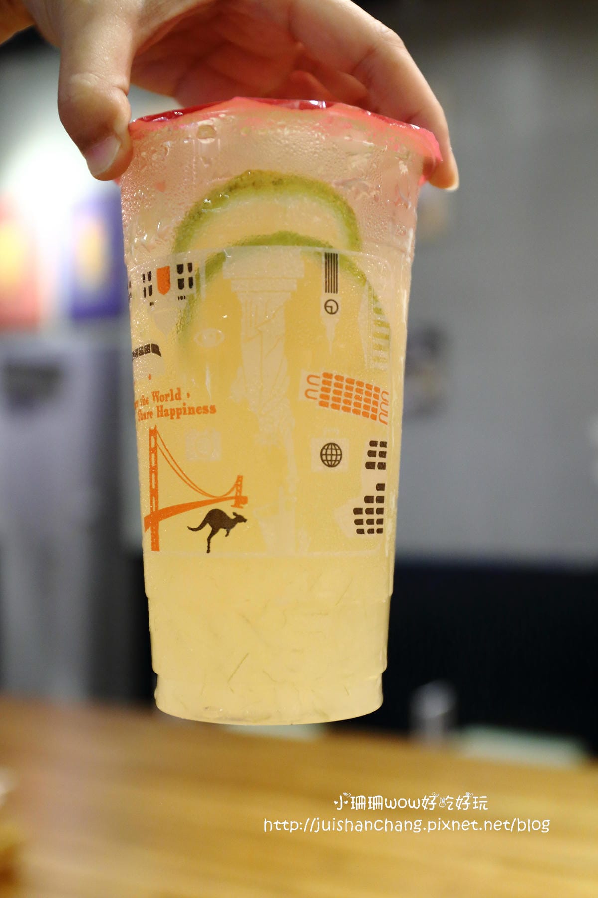 【食║台北】Sharetea品牌旗艦店～環遊世界，就是愛喝茶。台灣精緻手搖茶飲新風潮。以茶入點×以點品茶×以茶享茶