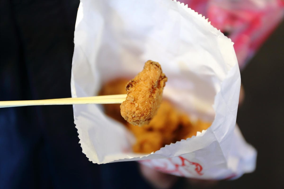 【食║永和】我♥樂華夜市～陪我一起長大的樂華夜市，從巷頭吃到巷尾，不只有台灣最美味的小吃更有永和當地人文風情！