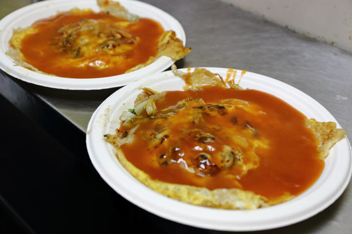 【食║永和】我♥樂華夜市～陪我一起長大的樂華夜市，從巷頭吃到巷尾，不只有台灣最美味的小吃更有永和當地人文風情！