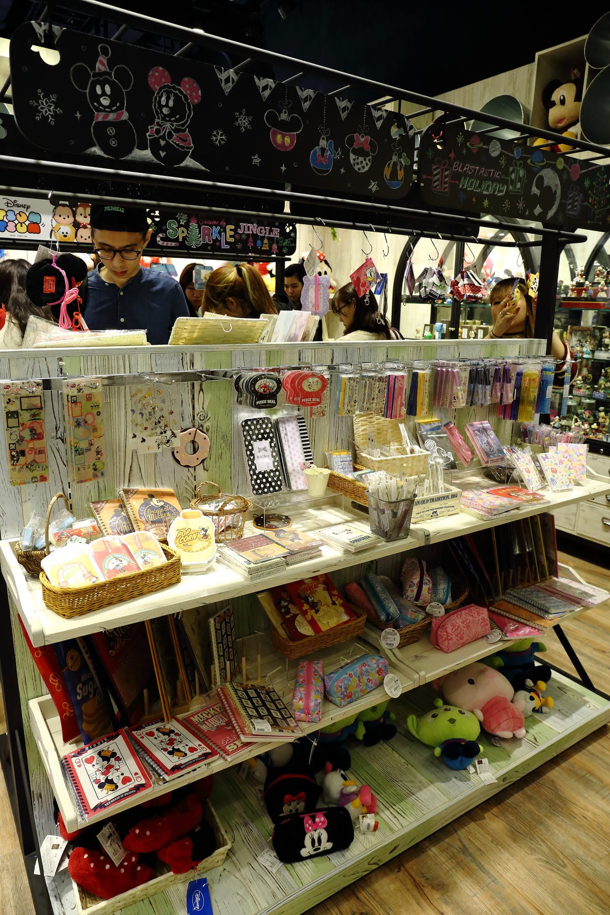 【購物║台北】全台首家迪士尼Zakka House新開幕！！！迪士尼粉絲們尖叫吧！！！(文末抽獎)