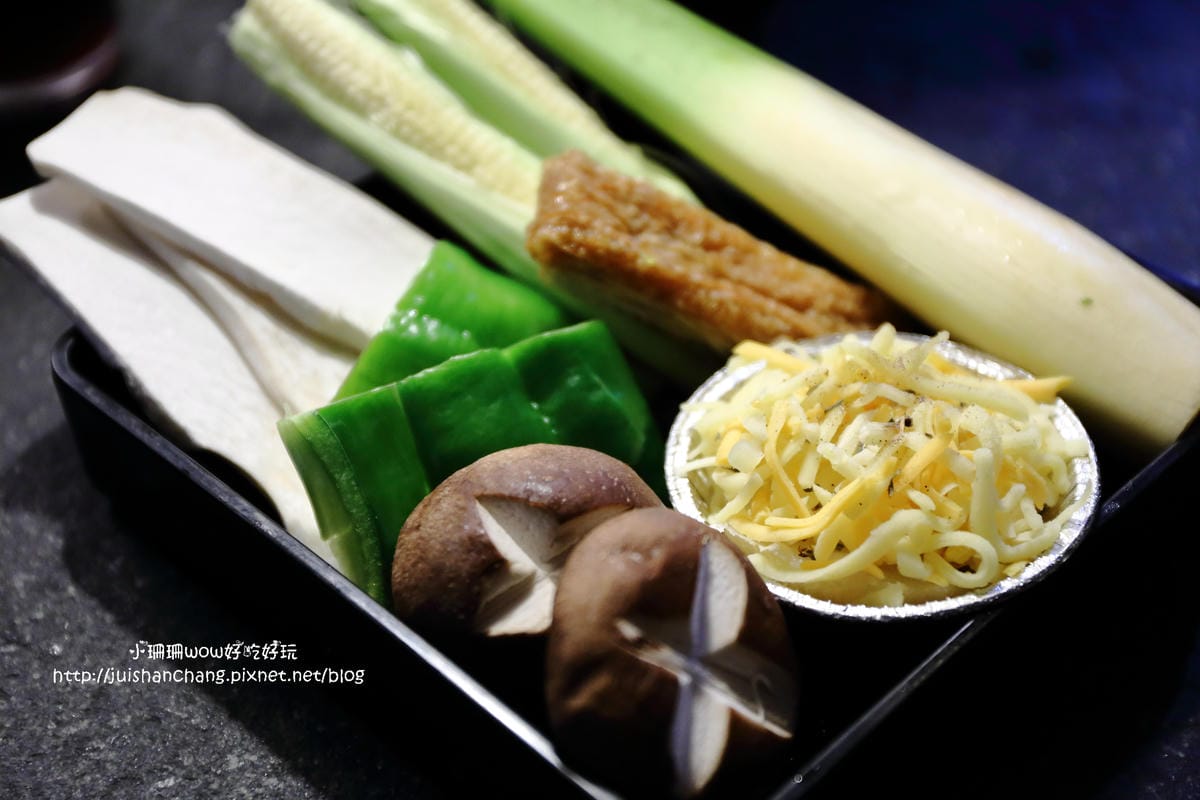 【食║中永和】燒惑日式炭火燒肉店～燒肉吃到飽，CP值超高！升級再免費招待一份產地直送巨無霸泰國蝦！