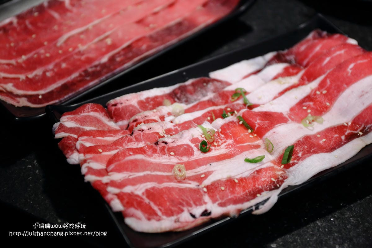 【食║中永和】燒惑日式炭火燒肉店～燒肉吃到飽，CP值超高！升級再免費招待一份產地直送巨無霸泰國蝦！