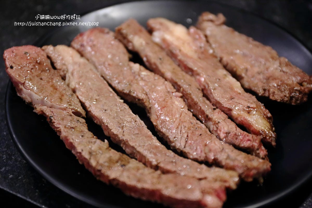 【食║中永和】燒惑日式炭火燒肉店～燒肉吃到飽，CP值超高！升級再免費招待一份產地直送巨無霸泰國蝦！