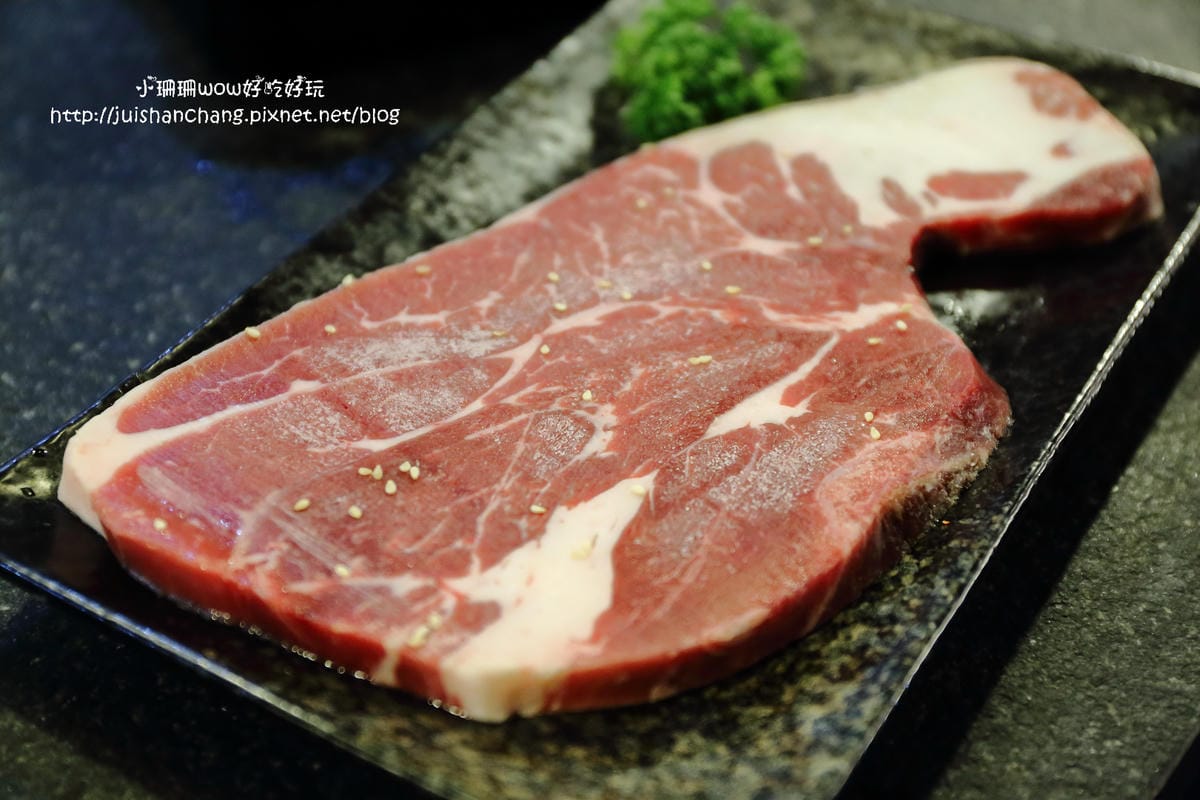 【食║中永和】燒惑日式炭火燒肉店～燒肉吃到飽，CP值超高！升級再免費招待一份產地直送巨無霸泰國蝦！