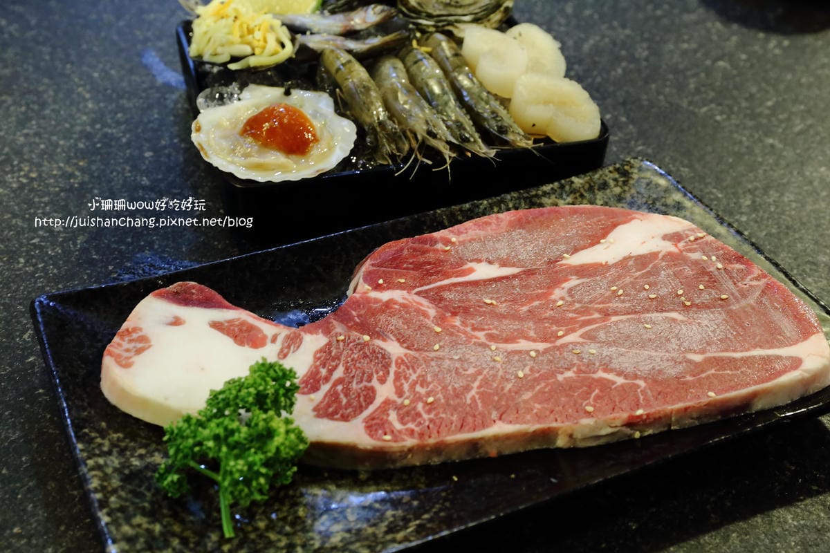 【食║中永和】燒惑日式炭火燒肉店～燒肉吃到飽，CP值超高！升級再免費招待一份產地直送巨無霸泰國蝦！