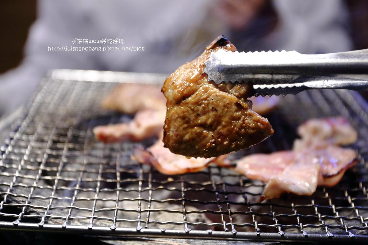 【食║中永和】燒惑日式炭火燒肉店～燒肉吃到飽，CP值超高！升級再免費招待一份產地直送巨無霸泰國蝦！