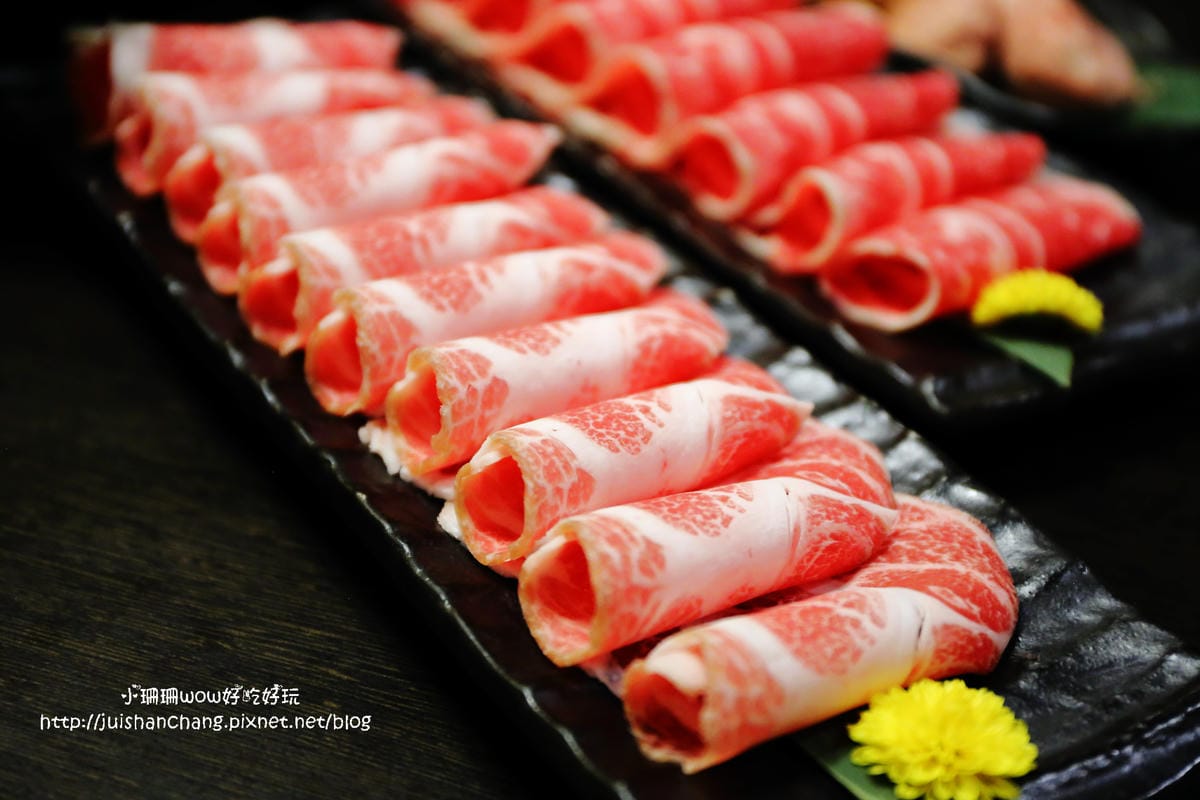 【食║台北】九寨十鍋四川麻辣鍋～溫潤不嗆喉，匈牙利國寶曼加利札豬必點，比牛還好吃