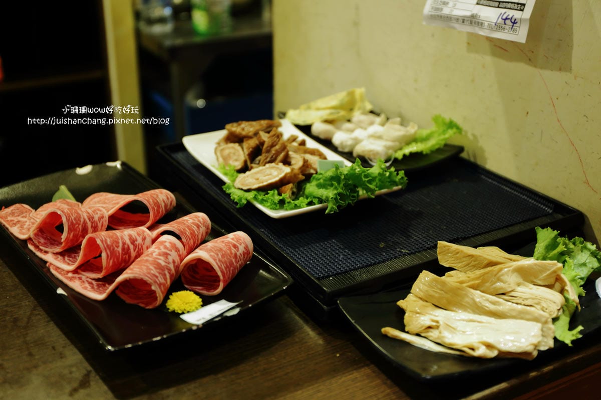 【食║台北】九寨十鍋四川麻辣鍋～溫潤不嗆喉，匈牙利國寶曼加利札豬必點，比牛還好吃