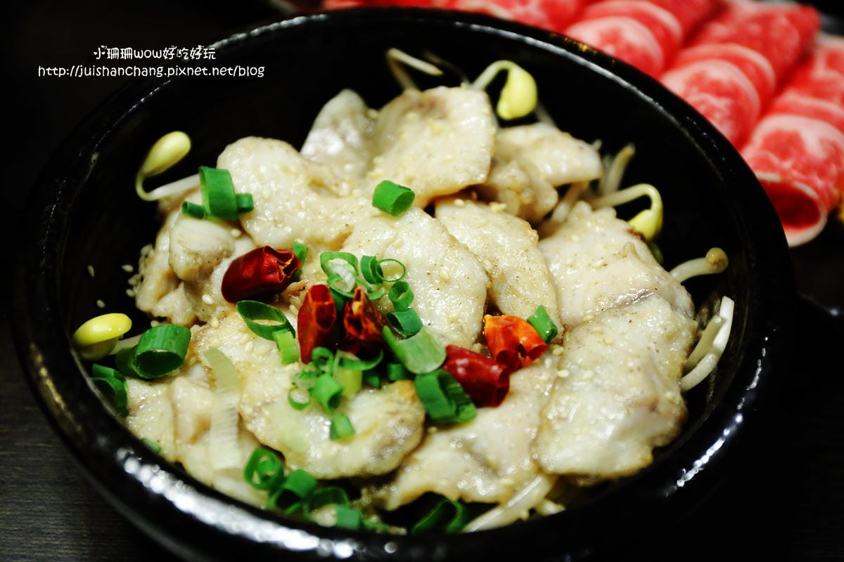 【食║台北】九寨十鍋四川麻辣鍋～溫潤不嗆喉，匈牙利國寶曼加利札豬必點，比牛還好吃