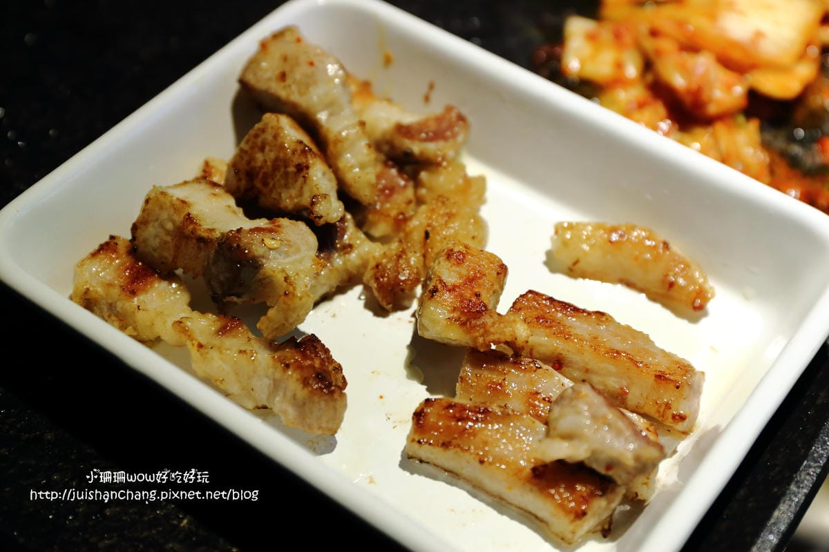 【食║台北】新沙洞韓國烤肉～吃了會上癮的韓國烤肉。近捷運國父紀念館站