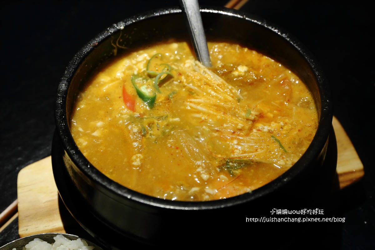 【食║台北】新沙洞韓國烤肉～吃了會上癮的韓國烤肉。近捷運國父紀念館站