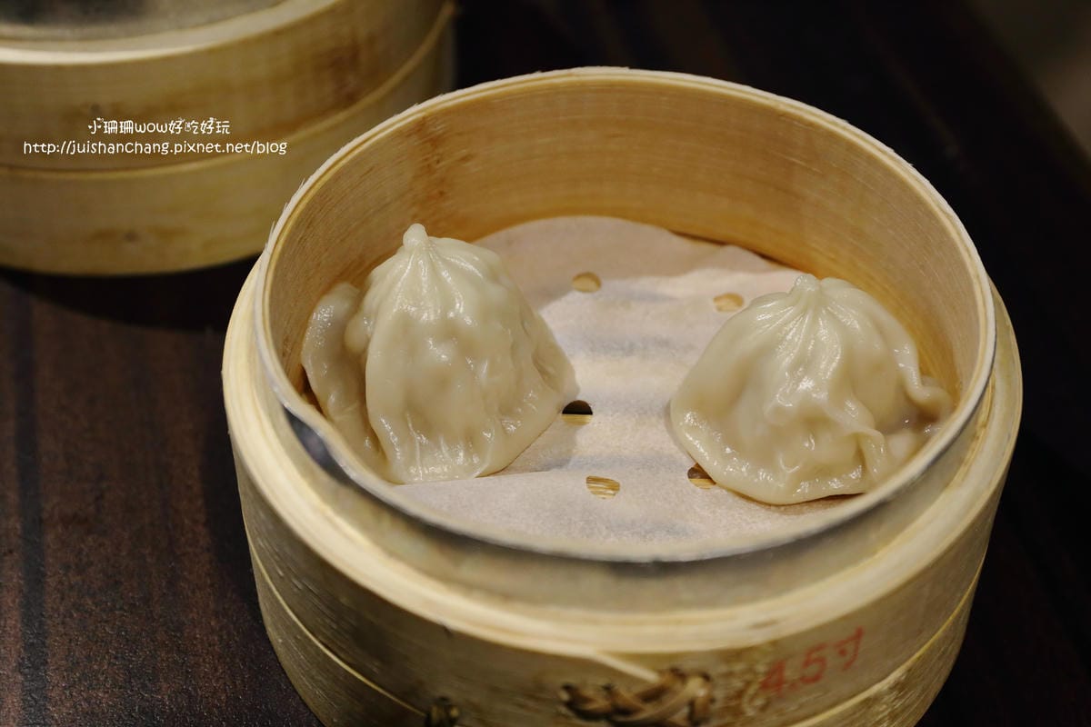 【食║台北】潮坊港式飲茶自助百匯（微風店）～高雄大八的美食正式進駐台北囉！平價港式料理吃到飽。傳統蒸籠推車。各類佳餚一次滿足！