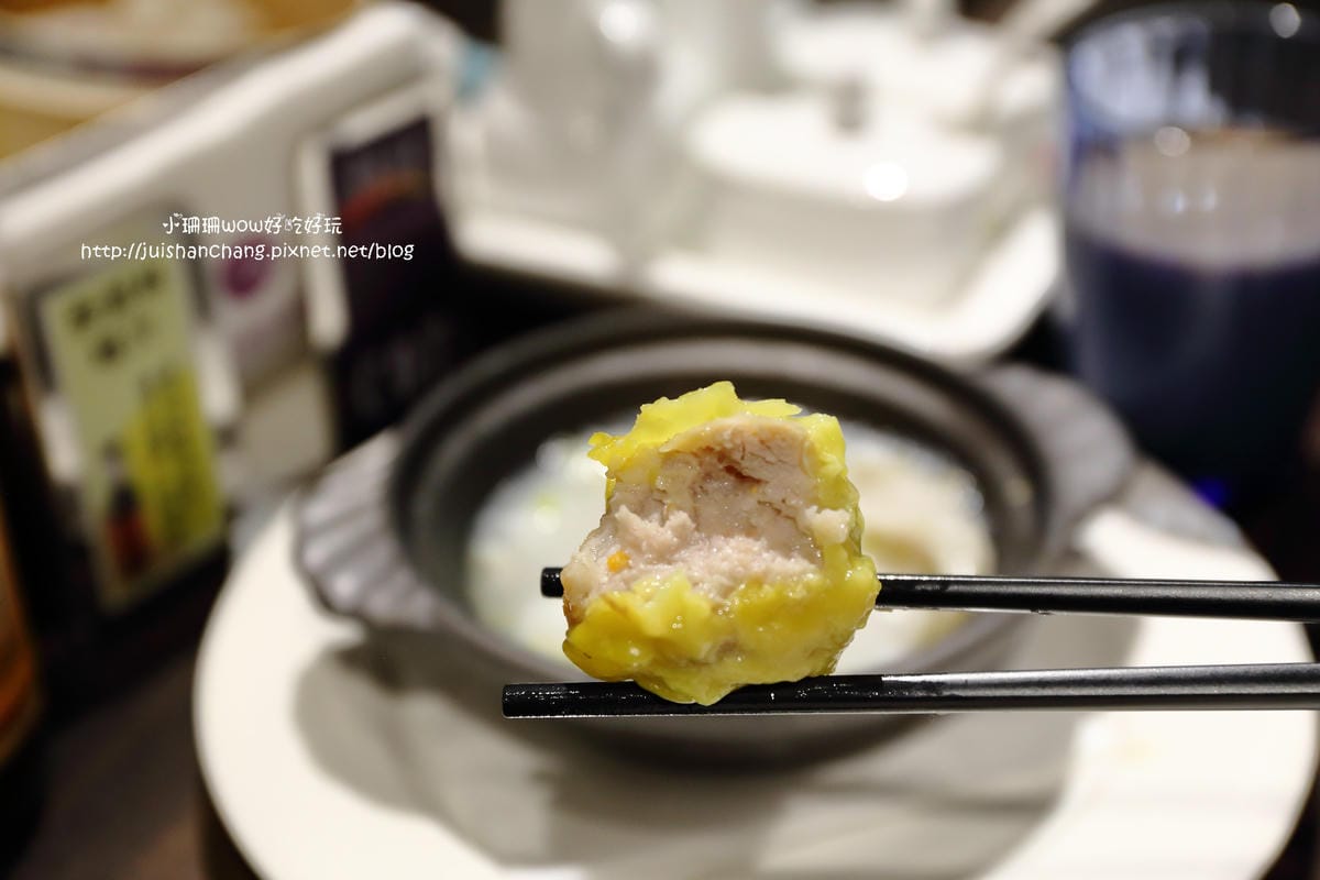 【食║台北】潮坊港式飲茶自助百匯（微風店）～高雄大八的美食正式進駐台北囉！平價港式料理吃到飽。傳統蒸籠推車。各類佳餚一次滿足！