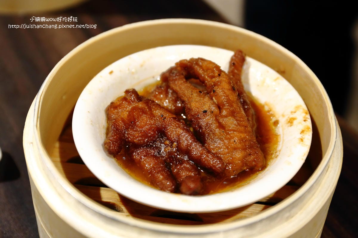 【食║台北】潮坊港式飲茶自助百匯（微風店）～高雄大八的美食正式進駐台北囉！平價港式料理吃到飽。傳統蒸籠推車。各類佳餚一次滿足！