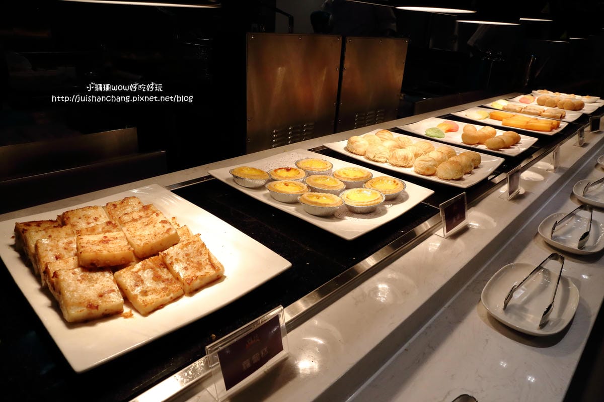 【食║台北】潮坊港式飲茶自助百匯（微風店）～高雄大八的美食正式進駐台北囉！平價港式料理吃到飽。傳統蒸籠推車。各類佳餚一次滿足！