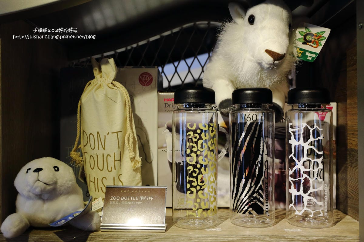 【食║台北】「善良的男人」咖啡廳 ZOO COFFEE～韓國人氣咖啡館台灣一號店！都市叢林，動物們陪你一起喝咖啡