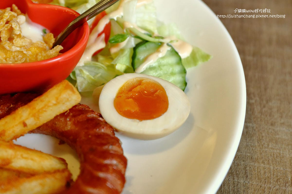 【食║板橋】窩在一起～早安！江子翠早午餐。質感手作料理，價格平實的巷弄早午餐