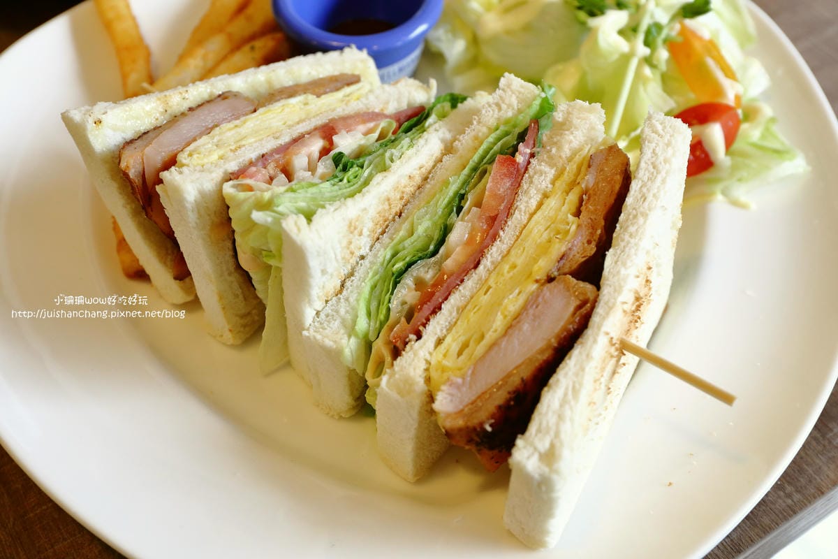 【食║板橋】窩在一起～早安！江子翠早午餐。質感手作料理，價格平實的巷弄早午餐