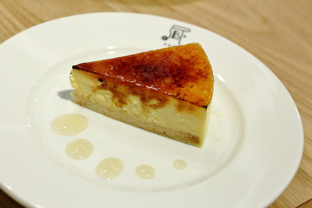 【食║台北】「PABLO」半熟起司蛋糕。台灣一號店～大阪排隊人氣No.1甜點來了！終於等到“它”了！會「流」的起司蛋糕！(已歇業)