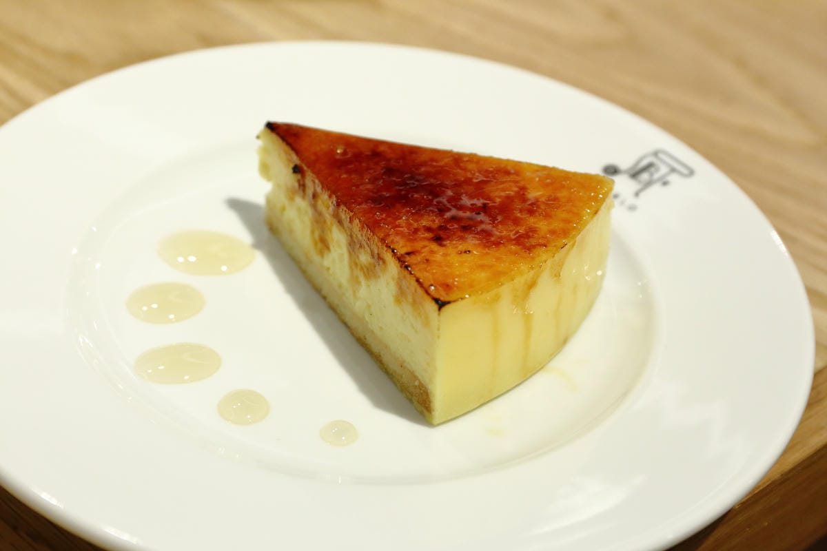 【食║台北】「PABLO」半熟起司蛋糕。台灣一號店～大阪排隊人氣No.1甜點來了！終於等到“它”了！會「流」的起司蛋糕！(已歇業)