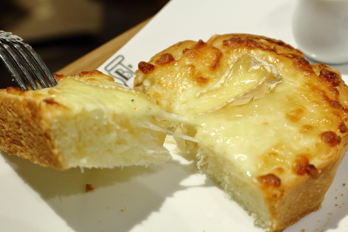 【食║台北】「PABLO」半熟起司蛋糕。台灣一號店～大阪排隊人氣No.1甜點來了！終於等到“它”了！會「流」的起司蛋糕！(已歇業)