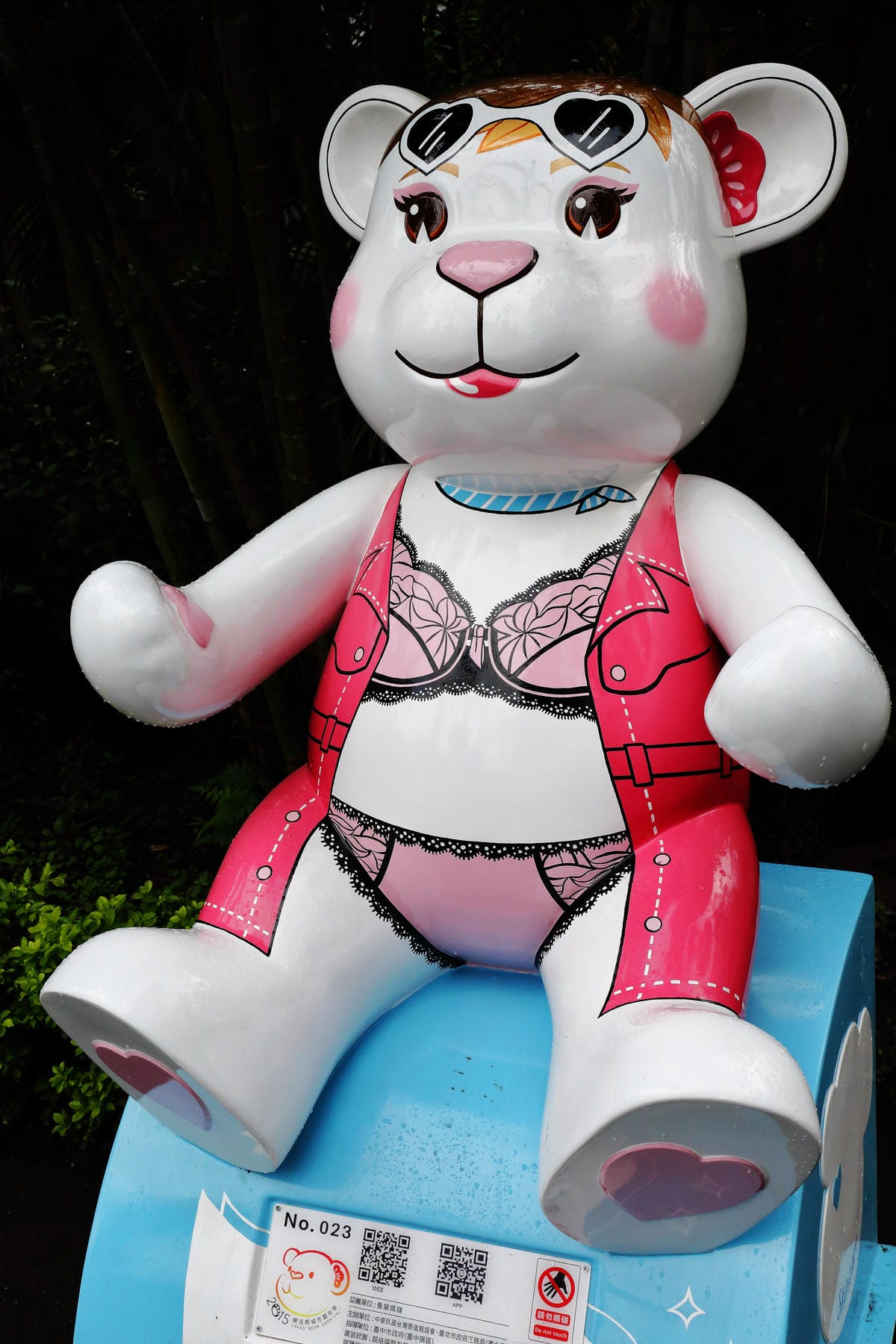 【遊║台北】2015樂活熊城市嘉年華。泰迪熊展台北登場～泰迪熊與城市有約， 蔣公熊現身！