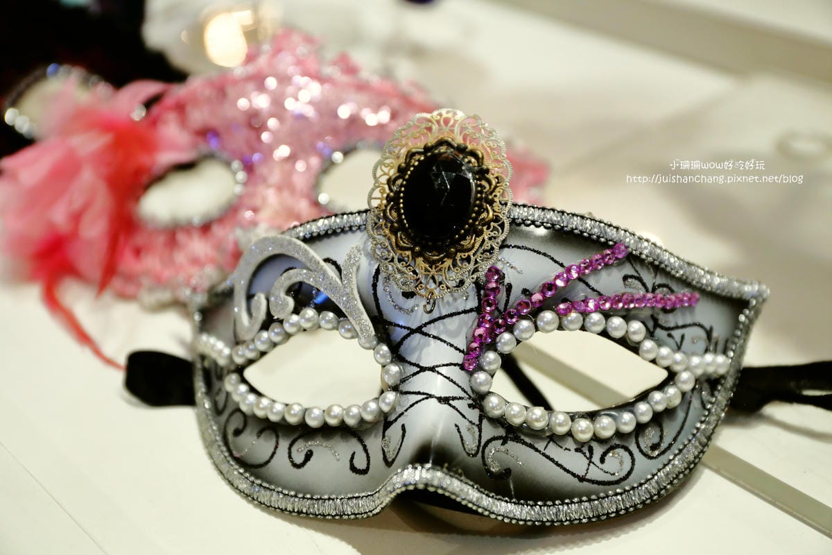 【食║台北】跳舞香水忠孝店～東區下午茶。奢華又浪漫面具趴。新品夢幻般的圓滾滾雲朵棉花糖