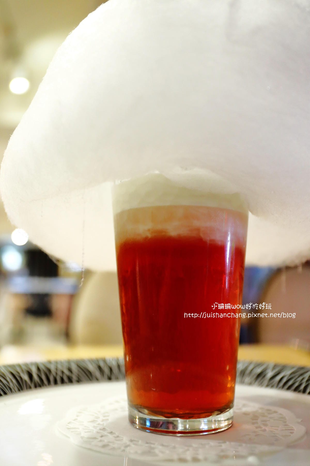 【食║台北】跳舞香水忠孝店～東區下午茶。奢華又浪漫面具趴。新品夢幻般的圓滾滾雲朵棉花糖