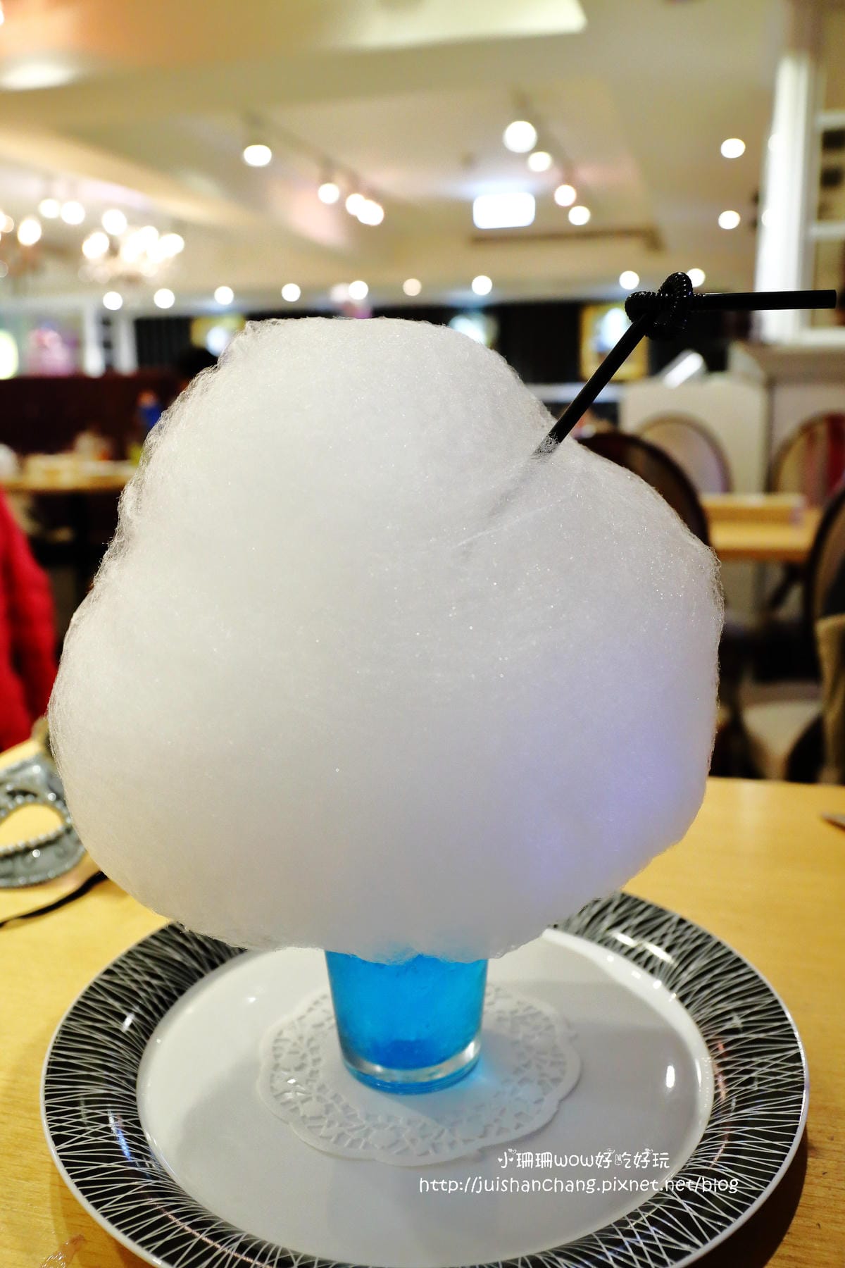 【食║台北】跳舞香水忠孝店～東區下午茶。奢華又浪漫面具趴。新品夢幻般的圓滾滾雲朵棉花糖