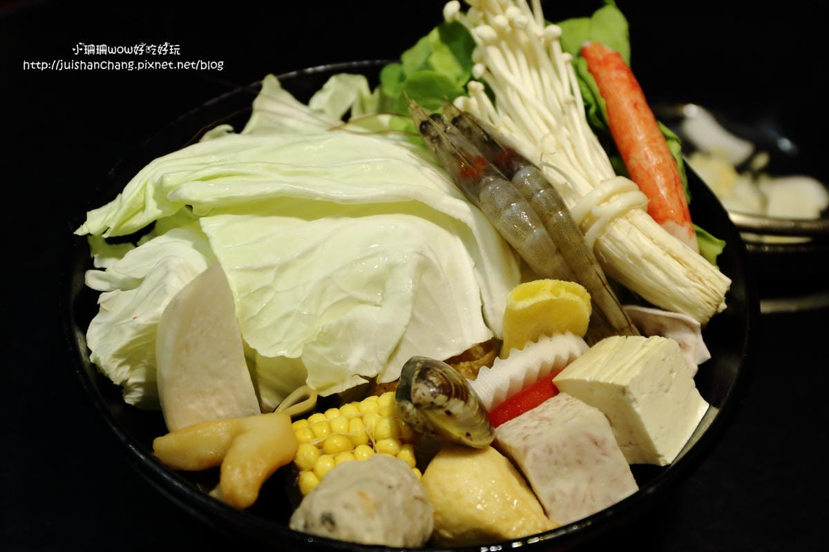 【食║三重】竹間精緻鍋物～三重火鍋。主打平價海鮮！口味獨到的特有湯頭，值得一訪再訪！